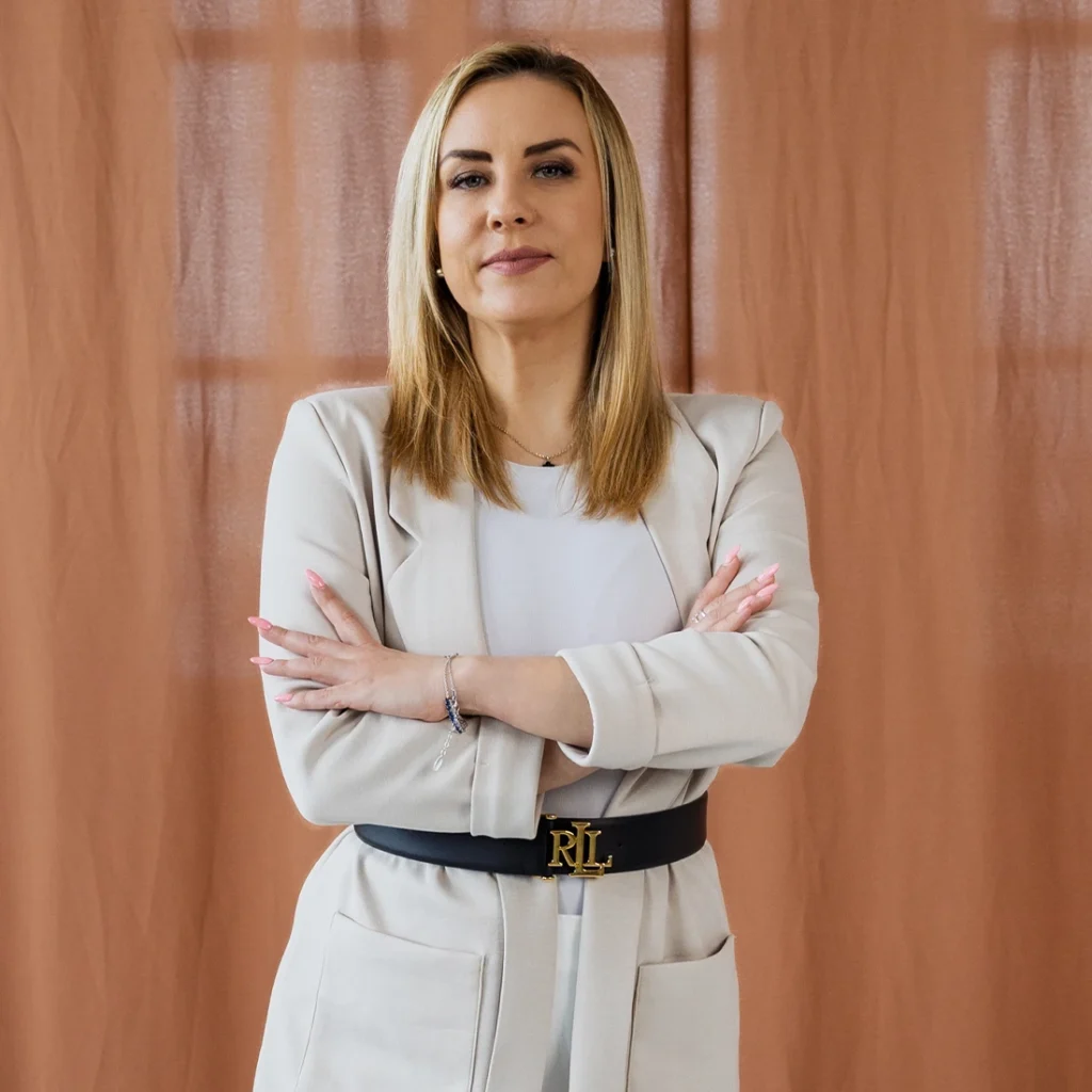 Ada Nadolska | Estatic nieruchomości"