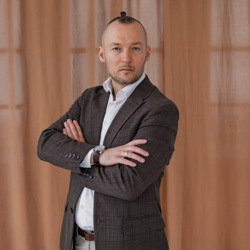Mariusz Grykałowski | Estatic nieruchomości"