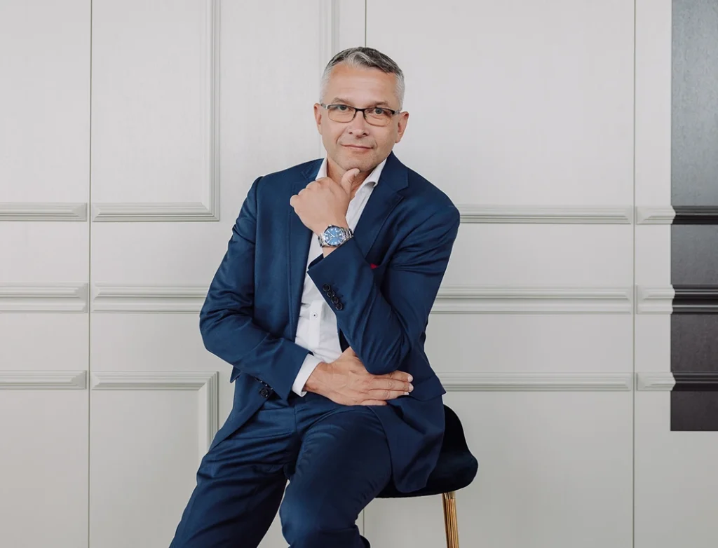 Krzysztof wolanin pośrednik Agent nieruchomości praca gdańsk estatic agencja