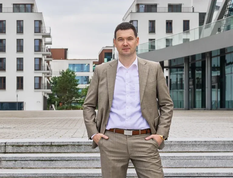 Robert Bandrowski, lider Zespołu Elite w ESTATIC.